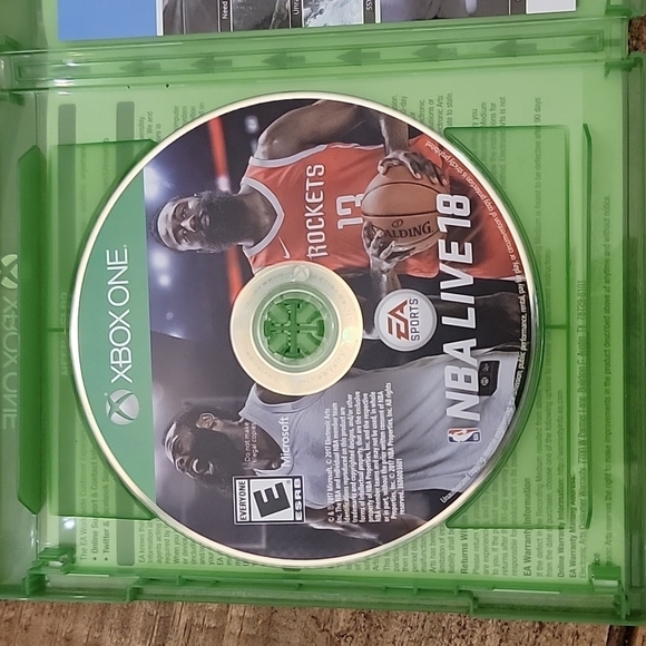 💥XBOX BOX - NBA LIVE 18 - video game DVD & case - Picture 2 of 4
